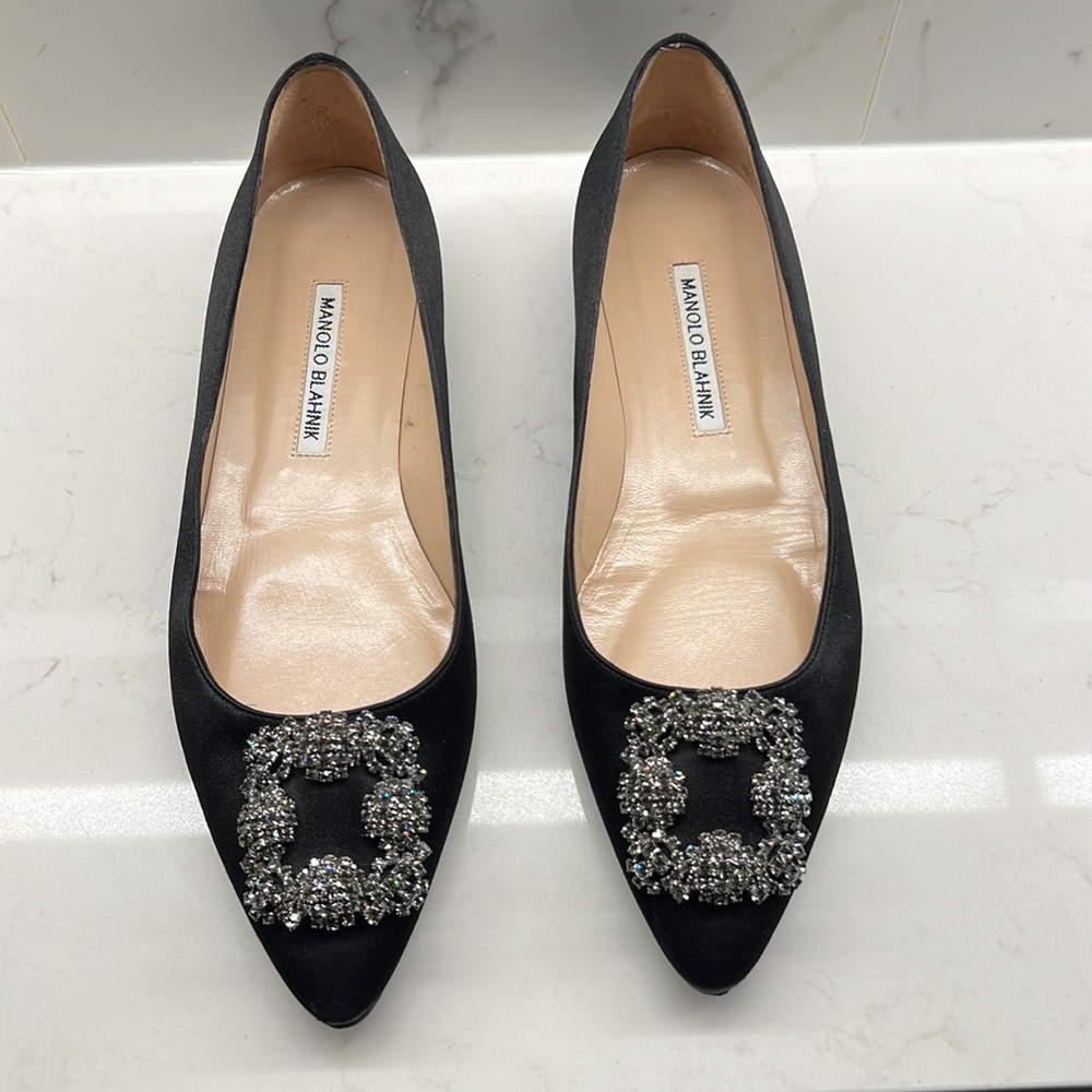 Black Manolo Blahnik HANGISIFLAT Flats